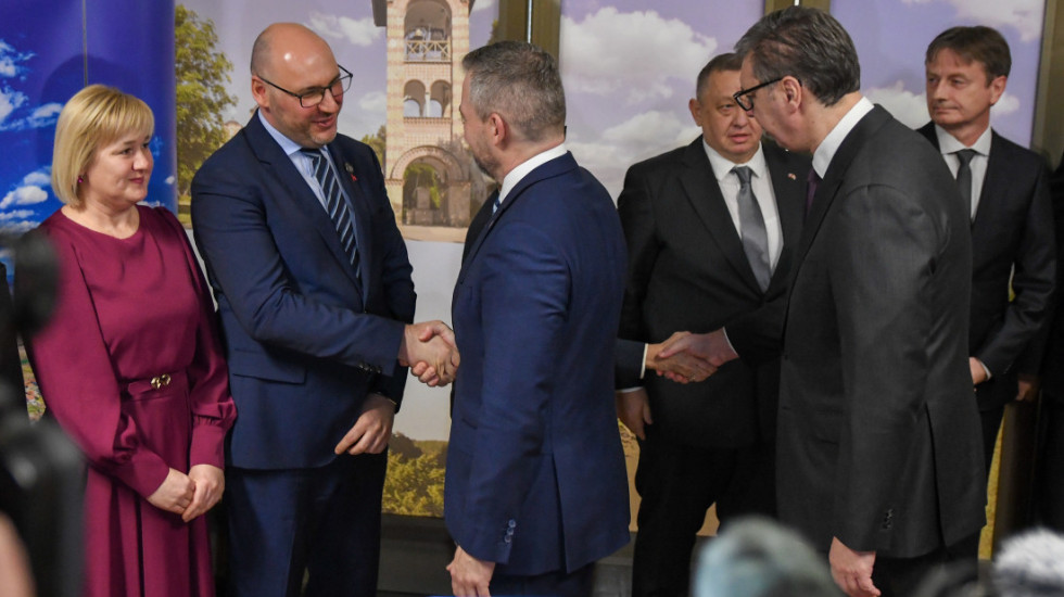 Vucic with Pellegrini in Backi Petrovac: Serbia to Finance Construction of the Slovak House in Novi Sad
