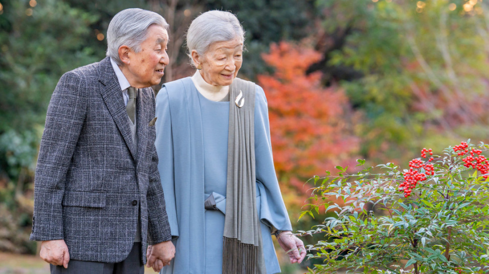 Bivši japanski car Akihito proslavio 92. rođendan: I dalje se bavi istraživanjem riba glavoča