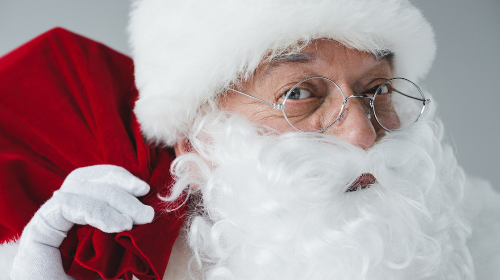 Britanski muzej: Deda Mraz je previše beo i nema pravo da sudi da li su deca nestašna ili dobra