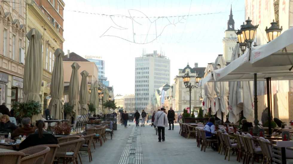 "Trebalo bi zavesti red": Da li su neradni dani u Srbiji zaista neradni?