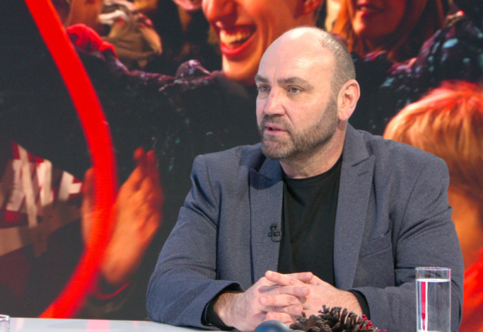 "Godinu obeležili studentski protesti, tužno što nam tragedije daju političku dinamiku": Po čemu ćemo pamtiti 2025?