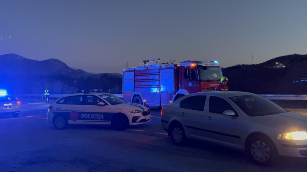Prevrtanje vozila na putu Podgorica–Cetinje: Povređene četiri osobe, obustavljen saobraćaj