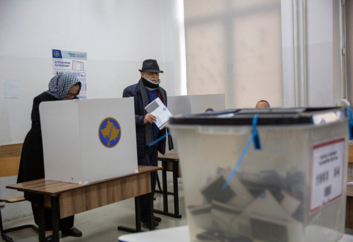 U ponoć ističe rok za predaju lista kandidata za poslanike na izborima na Kosovu i Metohiji