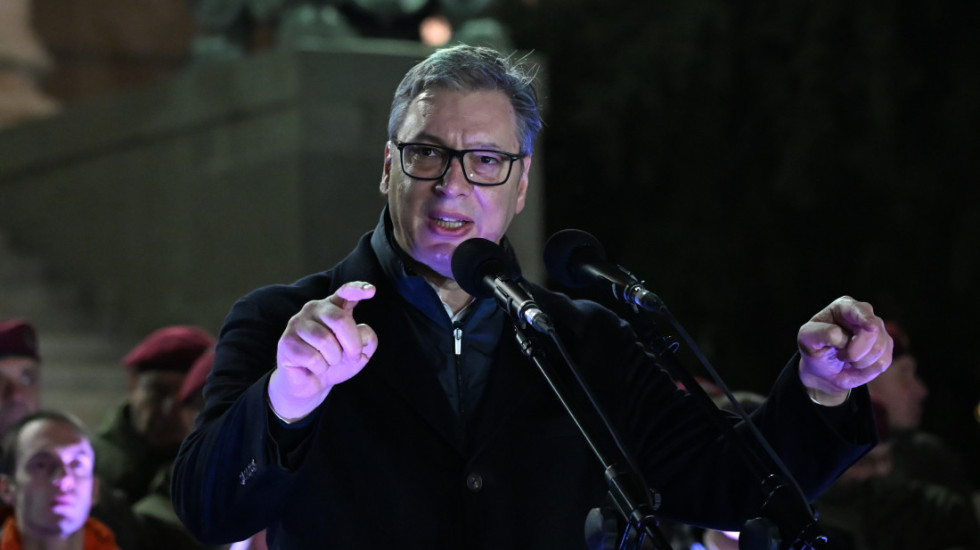 Vučić ispred Skupštine Srbije: Prihvatili smo glavni zahtev, ići ćemo uskoro, sledeće godine na izbore