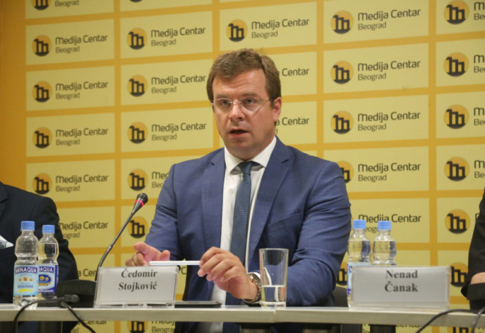 Uhapšen advokat Čedomir Stojković: Tereti se za pozivanje na nasilnu promenu ustavnog uređenja