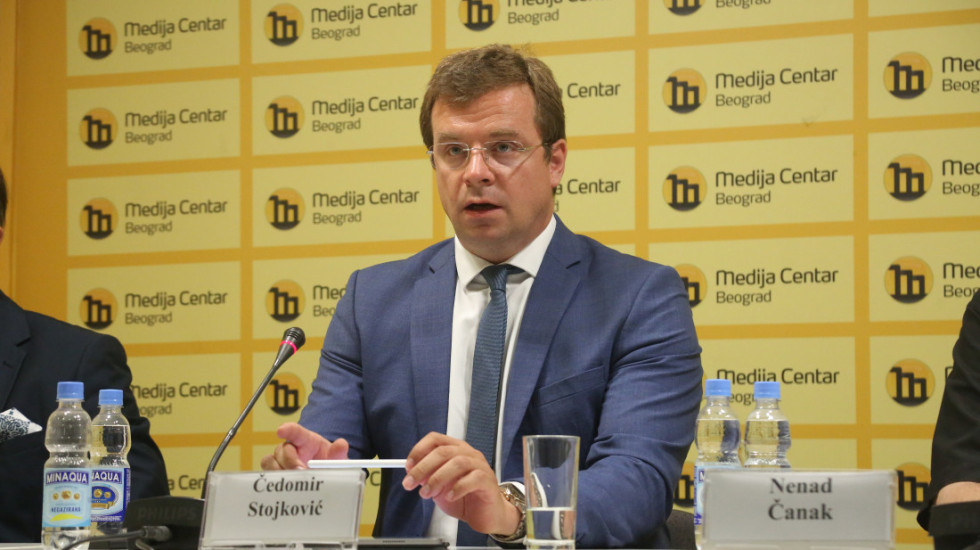 Uhapšen advokat Čedomir Stojković: Tereti se za pozivanje na nasilnu promenu ustavnog uređenja