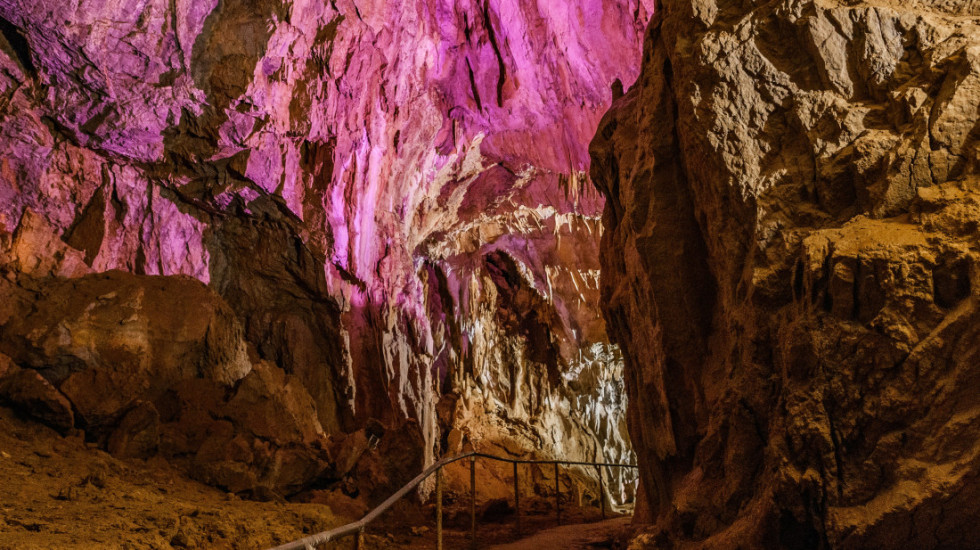 Ronilac (41) nastradao u neistraženoj jami u slovenačkim pećinama, najverovatnije se zaglavio