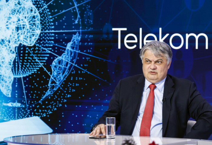 Lučić: Telekom oborio rekorde, prihodi za prethodnu godinu 2,3 milijarde evra, profit 1,3 milijarde