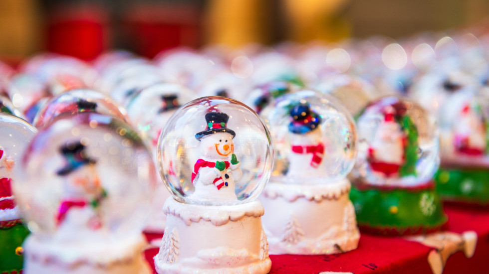 Jozef je vlasnik najveće kolekcije snežnih kugli na svetu, zbog kojih se našao u Ginisovoj knjizi rekorda