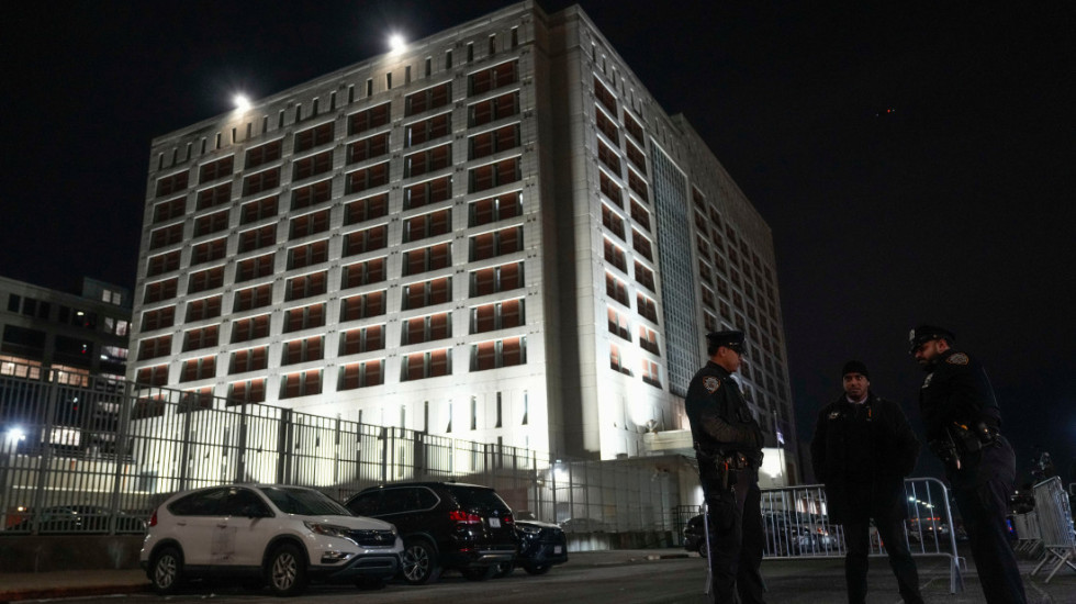 "Samo se ti zavitlavaj": Maduro u čuvanom zatvoru u Bruklinu, Bela kuća objavila poruku sa slikom i video