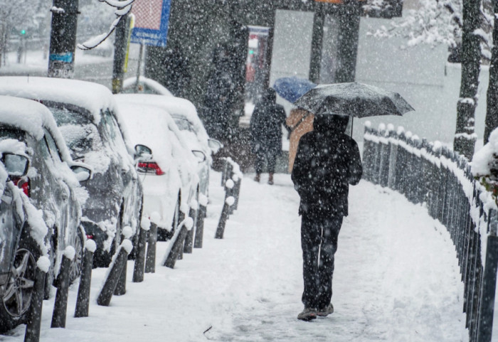 Oblačno vreme uz ledenu kišu i intenzivne padavine: Na Božić i do 15 centimetara novog snega