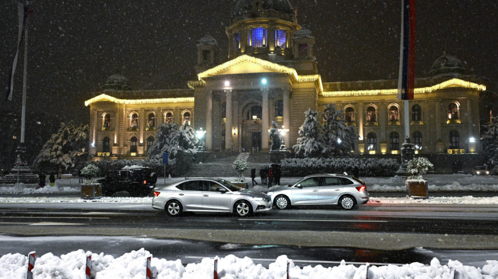Pušten saobraćaj ispred Skupštine Srbije: Prohodan kružni tok na Trgu Nikole Pašića i okolne ulice