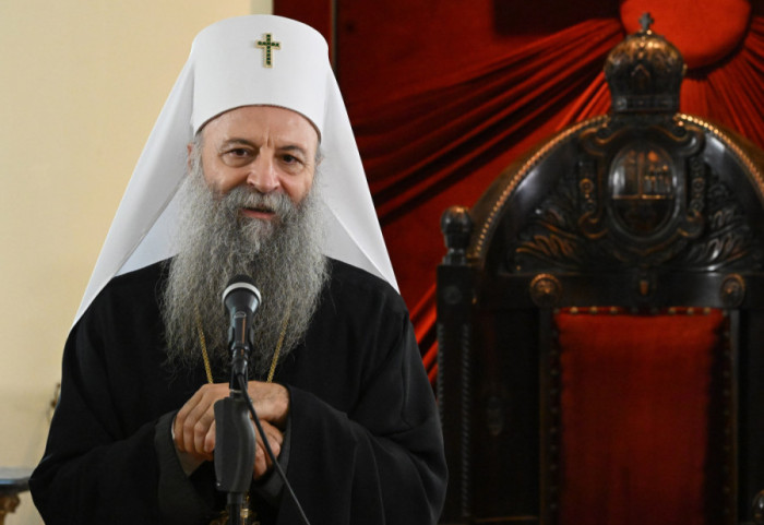 Patrijarh u poslanici čestitao vernicima Božić: "Prevaziđimo podele i pružimo ruku jedni drugima"