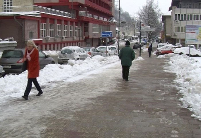 U Majdanpeku proglašena vanredna situacija: Od srede uveče građani bez struje, grejanja i interneta