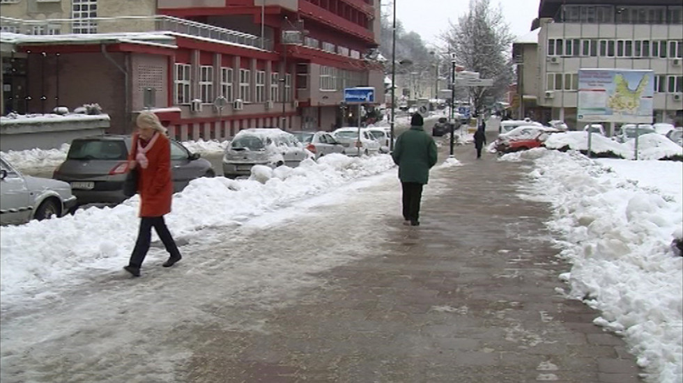 U Majdanpeku proglašena vanredna situacija: Od srede uveče građani bez struje, grejanja i interneta