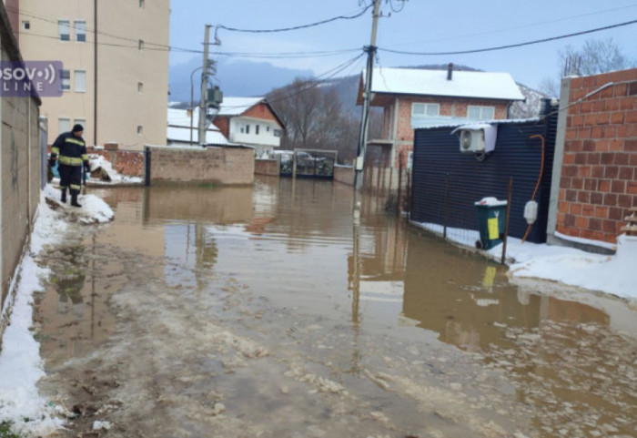 Kancelarija za KiM: Uputićemo adekvatnu materijalnu pomoć za saniranje posledica poplava u srpskim sredinama