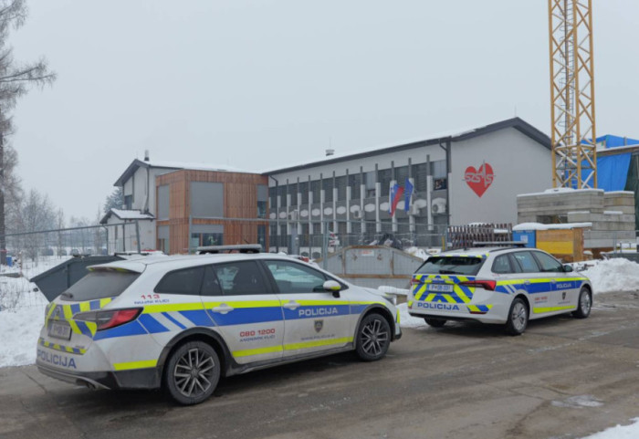 Ukradene spomen ploče iz bivšeg partizanskog logora u Sloveniji