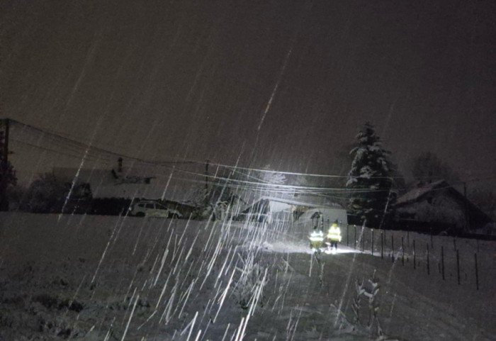 Ledeni dan u Srbiji: Vanredna situacija u devet opština, protest u Loznici zbog nestanka struje i vode