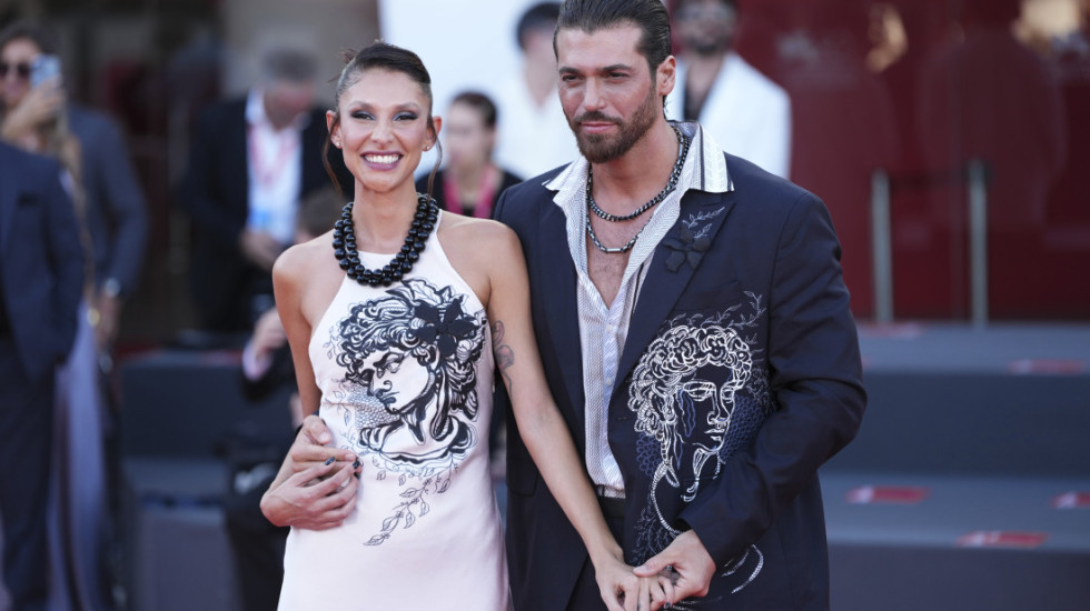 Dvoje poznatih turskih glumaca uhapšeno u raciji u Istanbulu, policija imala dojavu o prodaji i korišćenju narkotika