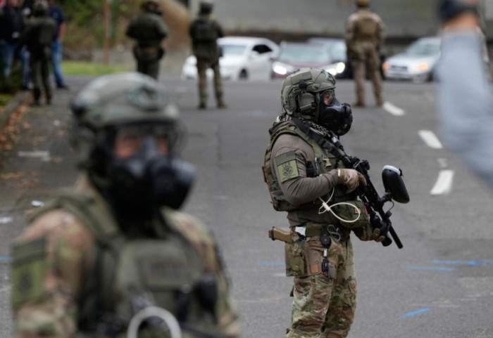 Guverner Minesote: Federalni agenti pucali na još jednu osobu u Mineapolisu, situacija užasna i neprihvatljiva