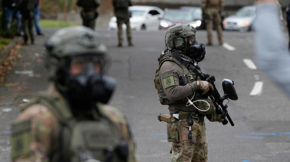 Guverner Minesote Tim Volc pozvao Trampa da povuče agente ICE iz Mineapolisa