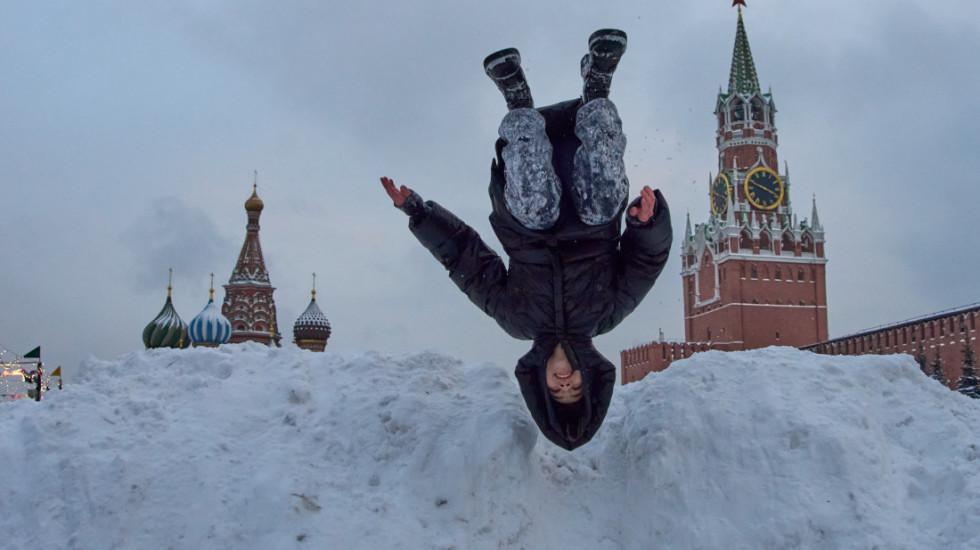 (FOTO) Palo pola metra snega u Moskvi, dvostruko više od klimatske norme