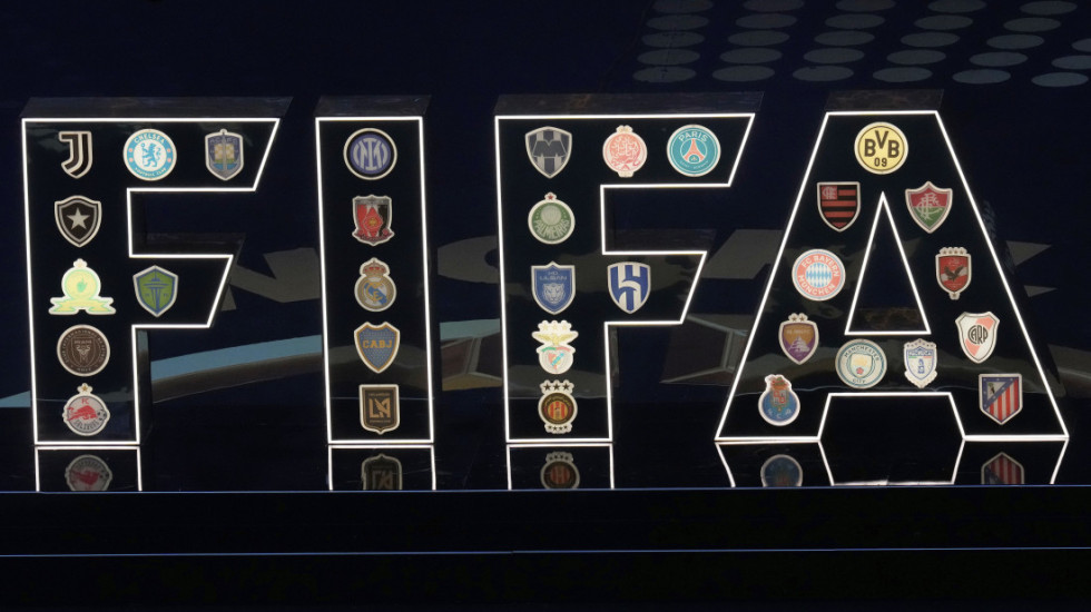 FIFA novčano kaznila Crnu Goru zbog incidenata navijača na meču sa Hrvatskom