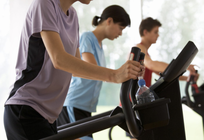 Mladi i teretana: Zašto je stručni nadzor ključ bezbednog treninga