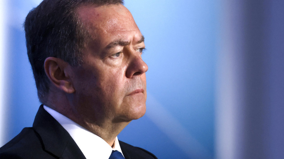 Medvedev: Stanovnici Grenlanda mogli bi da glasaju za pridruživanje Rusiji