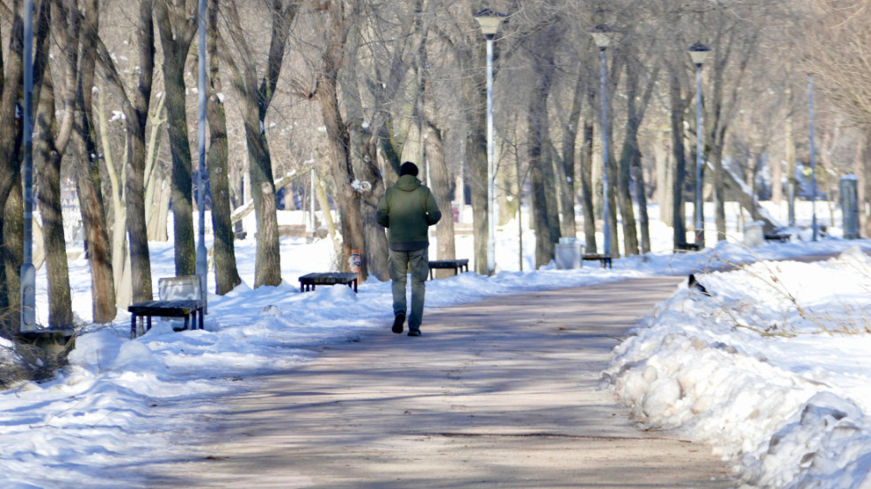 Ujutro slab mraz, kasnije pretežno oblačno: Temperatura do 12 stepeni