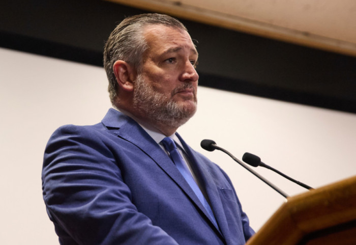 Senator SAD podržao demonstrante u Iranu: "Možete promeniti svet, Amerika stoji uz vas"