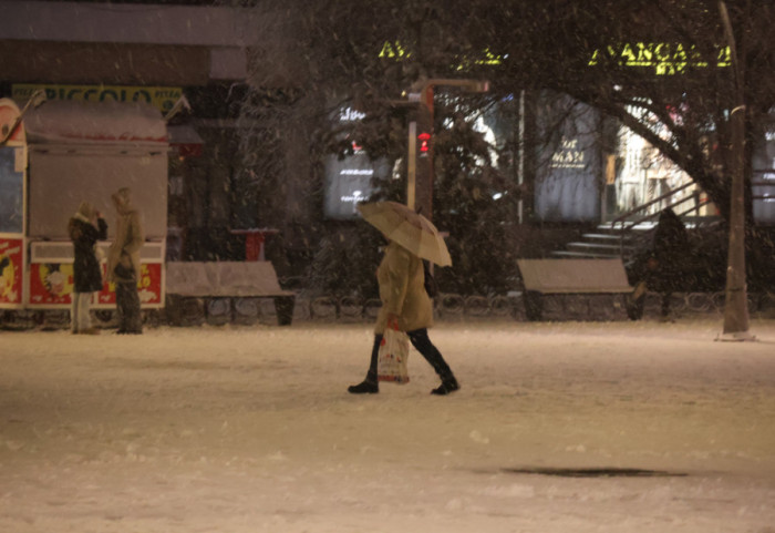 Ministar prosvete: Ako potraje vanredna situacija u nekim opštinama, nastava će se odvijati onlajn