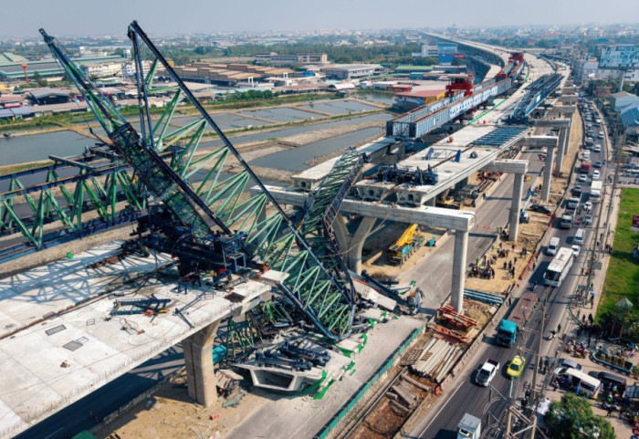 Srušio se još jedan kran na Tajlandu, poginule dve osobe, petoro povređeno