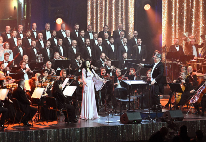 (FOTO) "Beogradski novogodišnji koncert" u Sava centru: Aplauzi i višestruki bisevi nagrada za umetnike