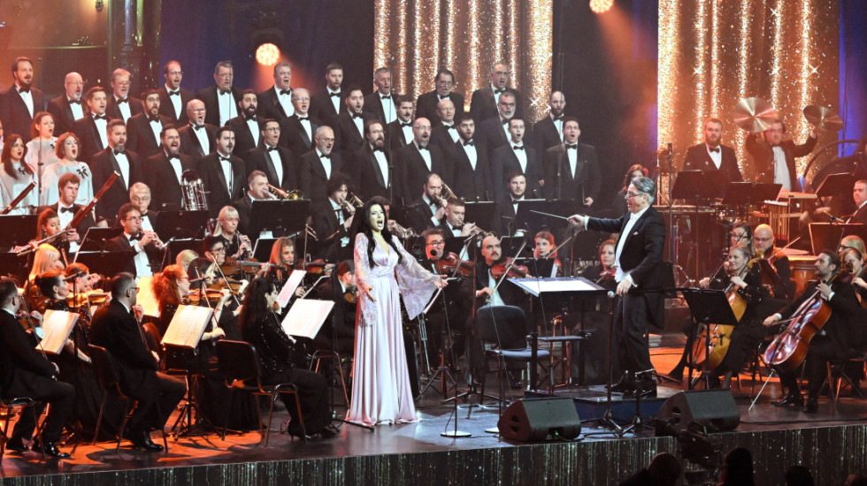 (FOTO) "Beogradski novogodišnji koncert" u Sava centru: Aplauzi i višestruki bisevi nagrada za umetnike