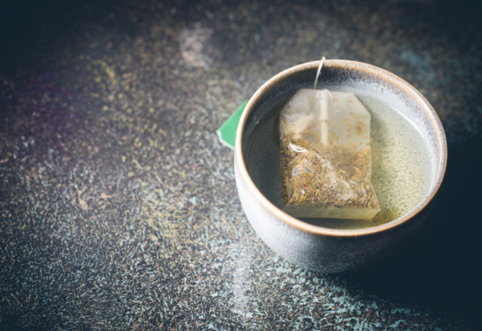 Česta navika koja čini vaš čaj gorkim