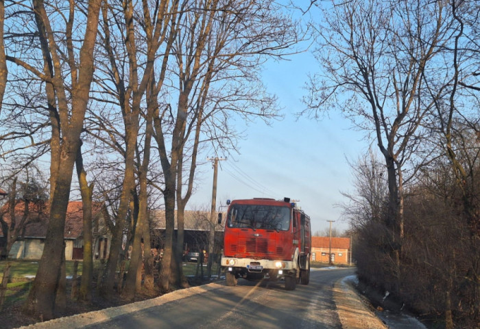 Jedna osoba poginula u požaru u kući u Šimanovcima: Vatrogasci pronašli telo u sobi