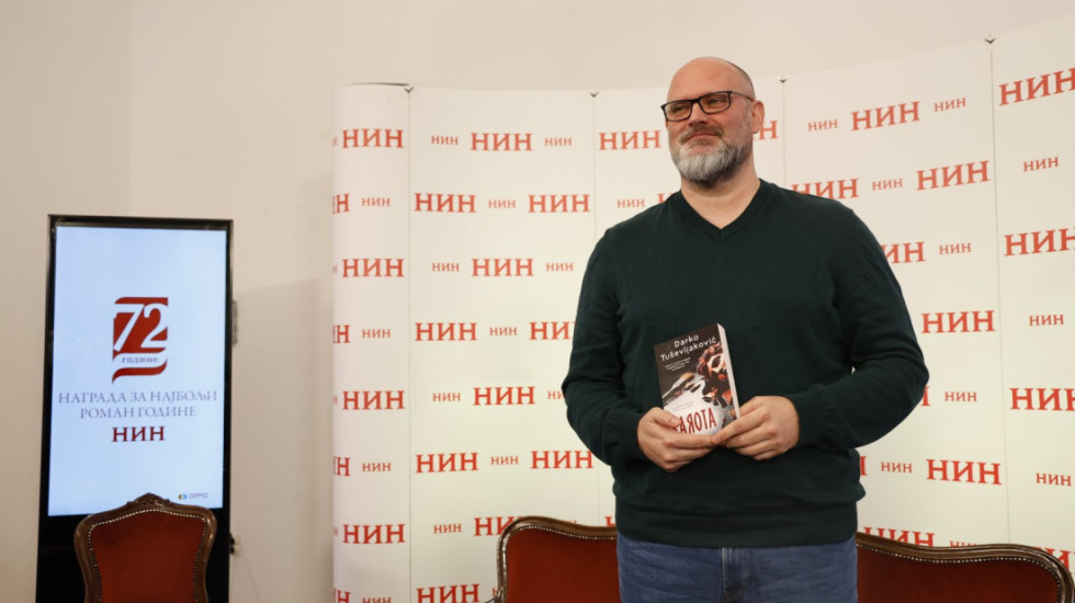(FOTO) Darko Tuševljaković dobitnik NIN-ove nagrade za roman "Karota"