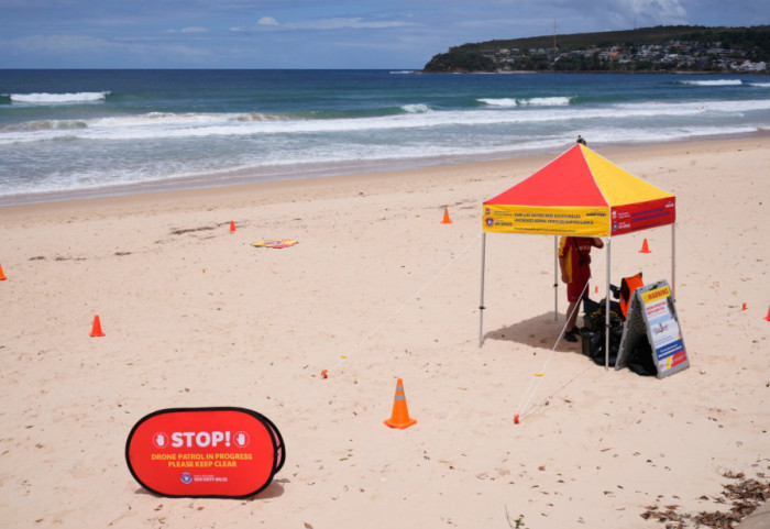 (FOTO) Četvrti napad ajkule u Australiji za 48 sati: Povređen surfer, plaže u Sidneju zatvorene
