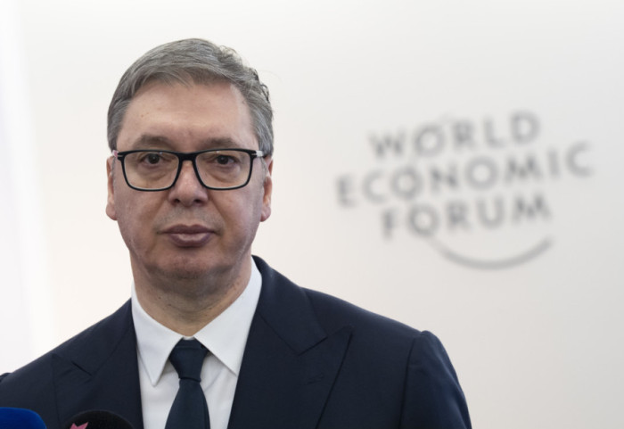 (FOTO) Vučič u Davosu sa Makronom: Uvek je dobro čuti šta predsednik Francuske kaže o aktuelnim izazovima