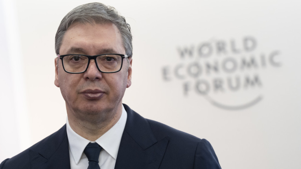 (FOTO) Vučič u Davosu sa Makronom: Uvek je dobro čuti šta predsednik Francuske kaže o aktuelnim izazovima