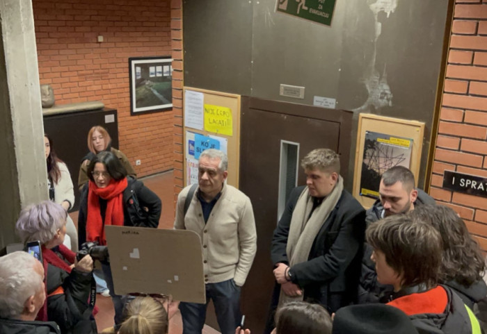 Uprava Filozofskog fakulteta obećala da će obavestiti Upravni sud o potrebi angažovanja profesorke Jelene Kleut