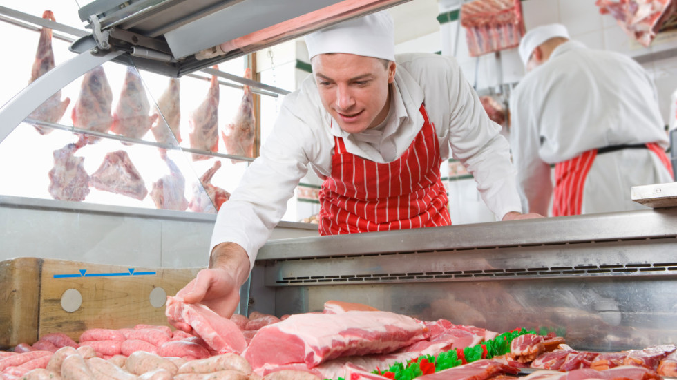 Tovljenici jeftini, svinjetina sve skuplja: Ko zaista formira cenu mesa u Srbiji, a ko se najviše "ugrađuje"