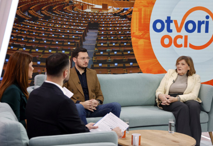 Šta nam govore poruke iz Davosa: "Nova pravila globalne igre opredeliće Srbiju između Brisela i Vašingtona"