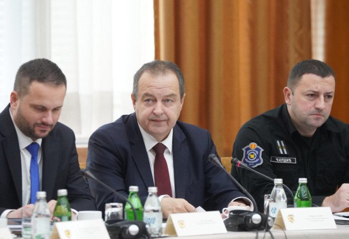 Dačić: Dobro što je ukinuta vanredna situacija u svim opštinama, ali nema opuštanja