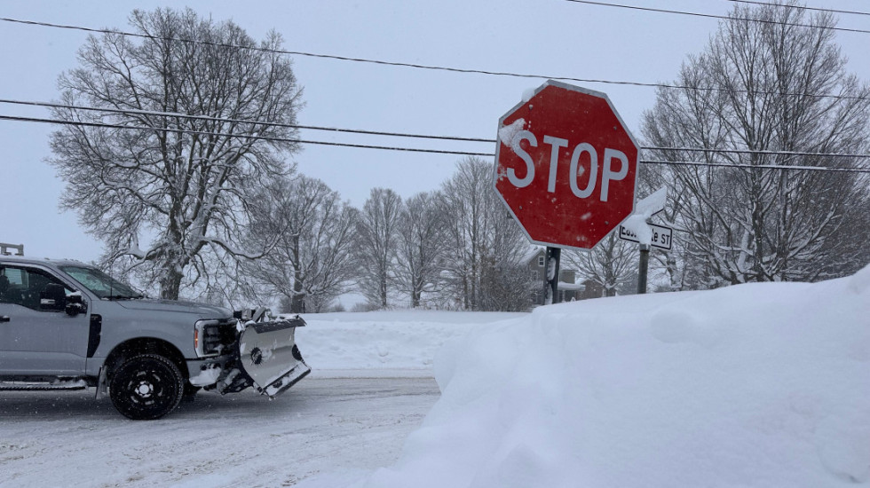 Najmanje 16 američkih država proglasilo vanredno stanje u očekivanju snažne oluje