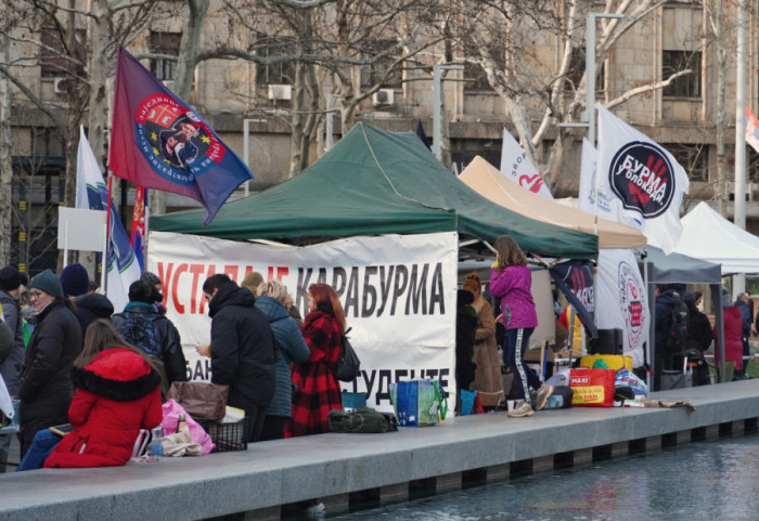 Akcija "Zajedno za studente" na Trgu Nikole Pašića: Nastavak prikupljanja potpisa za raspisivanje vanrednih izbora