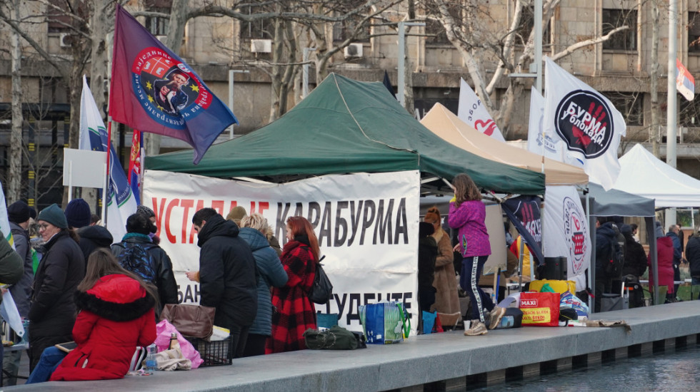 Akcija "Zajedno za studente" na Trgu Nikole Pašića: Nastavak prikupljanja potpisa za raspisivanje vanrednih izbora