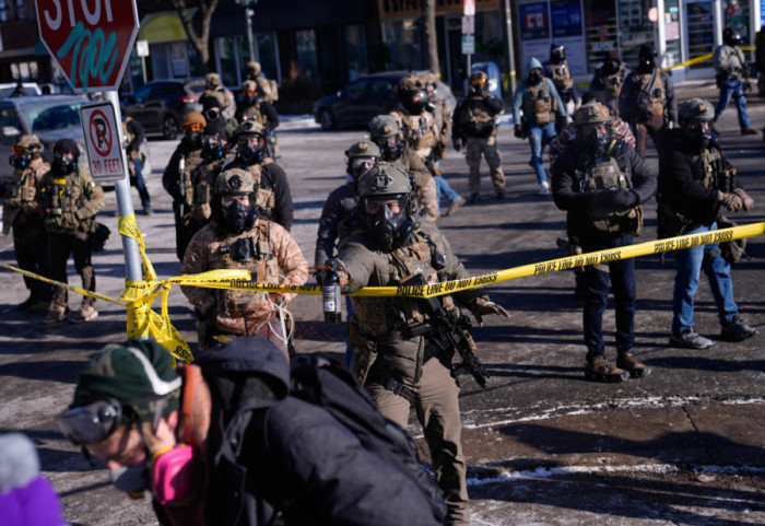 Tramp optužio zvaničnike Minesote za podsticanje pobune posle ubistva muškarca u Mineapolisu