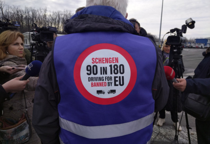 Prevoznici iz Srbije i regiona blokirali granične prelaze sa zemljama EU zbog EES i ograničenja boravka u zoni Šengena